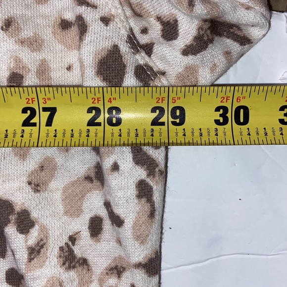 NWOT- American eagle Aerie woman’s leopard sweatshirt - Picture 6 of 6